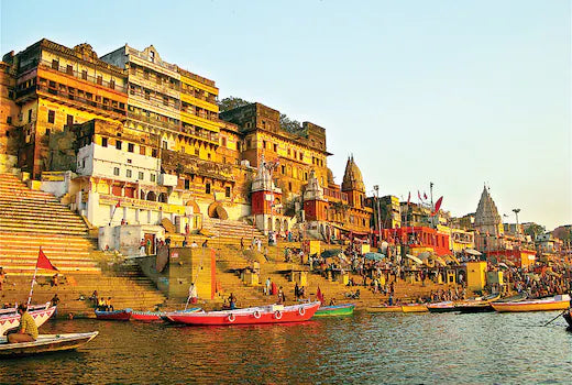 वाराणसी (काशी) में रुकने के लिए सबसे अच्छी जगहें: 2026 की टॉप लिस्ट